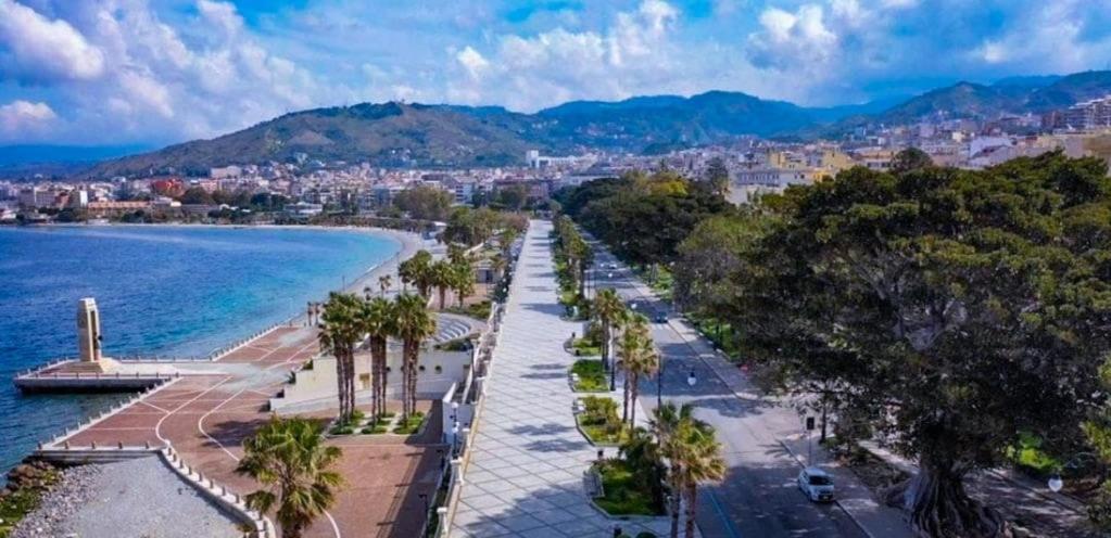 76 Avenue Suites Wi-Fi - Shuttle Reggio Calabria Exterior photo